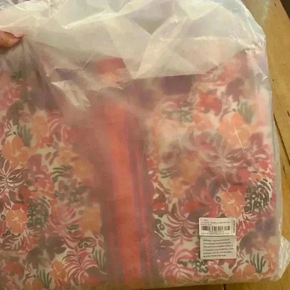 Trina Turk Women's Tote Adjustable Strap Faux Leather Spring Majorelle Garden - Picture 13 of 14